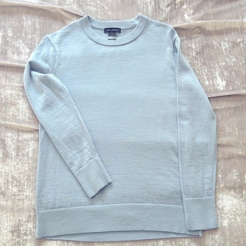 Club Monaco 100% wool sweater. Light blue. Size S